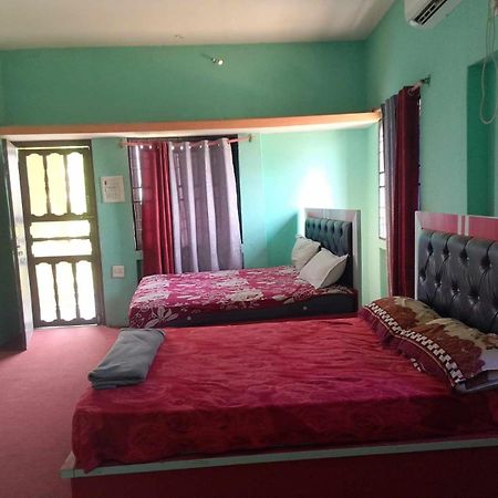 Subha Laxmi Hotel & Lodge Bahasi Екстер'єр фото